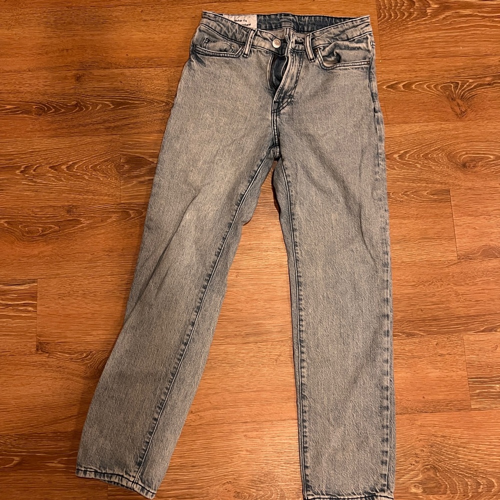 H&M light wash jeans